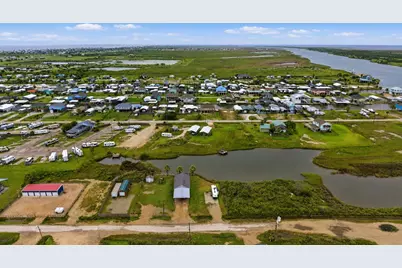 1273 Diamond Road, Crystal Beach, TX 77650 - Photo 15