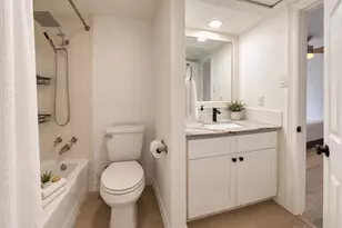 3131 Southwest Fwy, Houston, TX 77098 - Photo 11