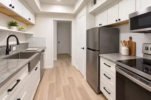 3131 Southwest Fwy, Houston, TX 77098 - Photo 5