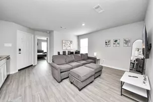 9027 Madera Rd, Houston, TX 77078 - Photo 15