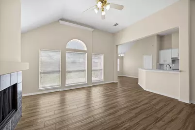 623 S Marathon Way, Stafford, TX 77477 - Photo 11