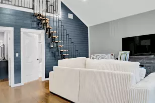 1044 Sunset Circle W, Crystal Beach, TX 77650 - Photo 17