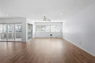 16 Harbor Ln, Kemah, TX 77565 - Photo 7