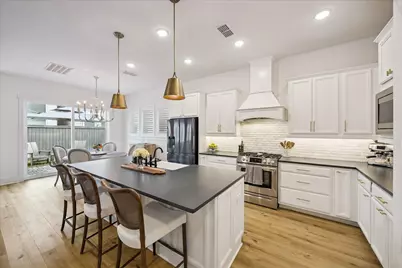 2512 Swang Place, Houston, TX 77008 - Photo 7