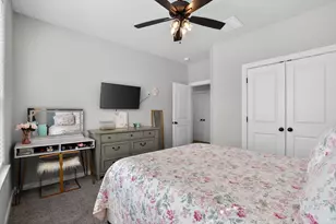 1601 Briscoe Manor Ct, College Station, TX 77845 - Photo 19