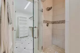 1244 W 26th St, Houston, TX 77008 - Photo 43
