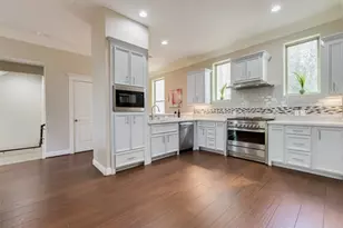 1244 W 26th St, Houston, TX 77008 - Photo 17