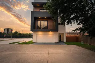 9716 Kapri Ln, Houston, TX 77025 - Photo 1