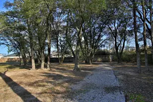 12749 Lake Conroe Hills Dr, Willis, TX 77318 - Photo 33