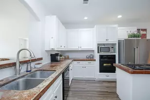 12749 Lake Conroe Hills Dr, Willis, TX 77318 - Photo 11