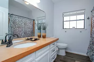 12749 Lake Conroe Hills Dr, Willis, TX 77318 - Photo 25