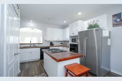 12749 Lake Conroe Hills Drive, Willis, TX 77318 - Photo 9