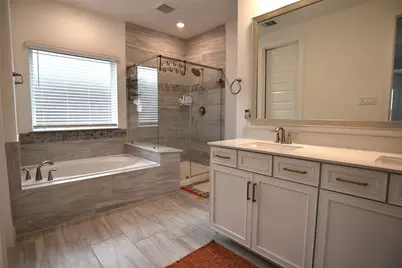 2806 Oakheath Crest Court, Pearland, TX 77089 - Photo 15