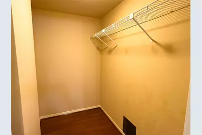 9800 Pagewood Lane #2705, Houston, TX 77042 - Photo 11