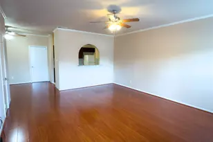 9800 Pagewood Ln, Houston, TX 77042 - Photo 1