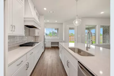 210 Sweetwater Rill Drive, Conroe, TX 77304 - Photo 35