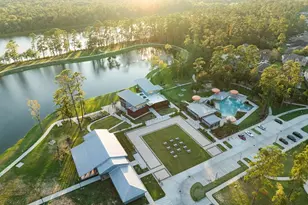 210 Sweetwater Rill Dr, Conroe, TX 77304 - Photo 19