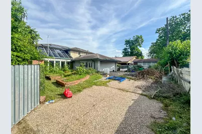 2106 New Mexico Street, Baytown, TX 77520 - Photo 47