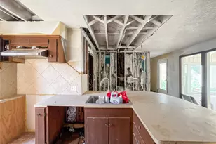 2106 New Mexico St, Baytown, TX 77520 - Photo 17
