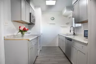 4930 Ridgestone St, Houston, TX 77053 - Photo 3