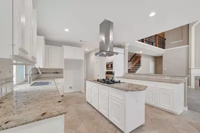 3022 Hidden Mist Court, Pearland, TX 77584 - Photo 9