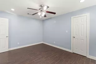 2106 22nd Ave N, Texas City, TX 77590 - Photo 15