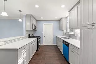 2106 22nd Ave N, Texas City, TX 77590 - Photo 5