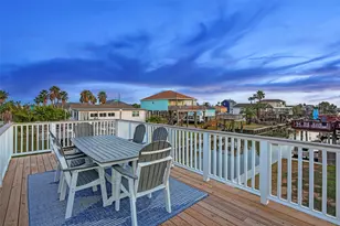 16515 Nassau Way, Jamaica Beach, TX 77554 - Photo 11