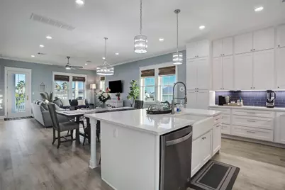 16515 Nassau Way, Jamaica Beach, TX 77554 - Photo 17