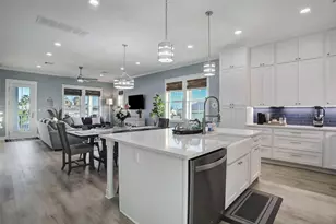 16515 Nassau Way, Jamaica Beach, TX 77554 - Photo 17