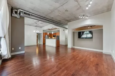 1901 Post Oak Boulevard #104, Houston, TX 77056 - Photo 11