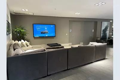 1901 Post Oak Boulevard #104, Houston, TX 77056 - Photo 35