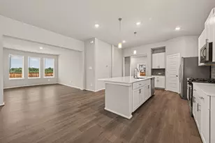 5105 Redbud Vly Dr, Pearland, TX 77584 - Photo 11