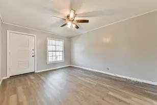 311 S Kansas St, La Porte, TX 77571 - Photo 15