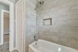 311 S Kansas St, La Porte, TX 77571 - Photo 21