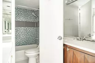 7510 Hornwood Dr, Houston, TX 77036 - Photo 11