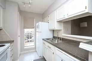 10615 Briar Forest Dr, Houston, TX 77042 - Photo 13