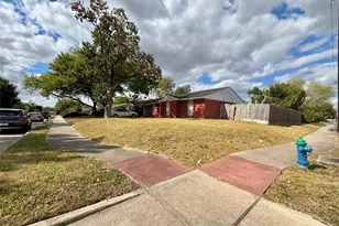3902 Heatherbloom Dr, Houston, TX 77045 - Photo 17
