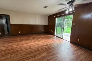 4142 Brookston St, Houston, TX 77045 - Photo 9