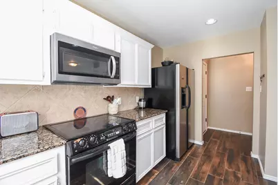 1702 Redwing Pines Drive, Houston, TX 77009 - Photo 9