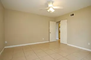 2822 S Bartell Dr, Houston, TX 77054 - Photo 15