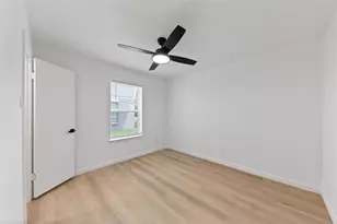 815 Lyle W Ave, Cleveland, TX 77327 - Photo 11