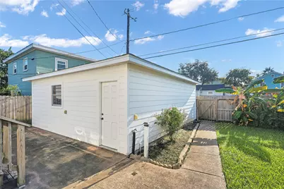 1309 Milam Drive, Galveston, TX 77551 - Photo 31
