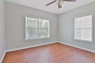 5007 Polk St, Houston, TX 77023 - Photo 9