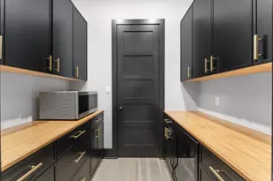 11415 Magnolia Bend Dr, Conroe, TX 77302 - Photo 17