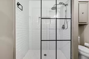 1110 Cheshire Ln, Houston, TX 77018 - Photo 25