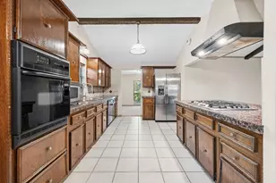 1110 Cheshire Ln, Houston, TX 77018 - Photo 11