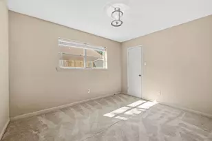 1110 Cheshire Ln, Houston, TX 77018 - Photo 19
