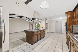 1110 Cheshire Ln, Houston, TX 77018 - Photo 9