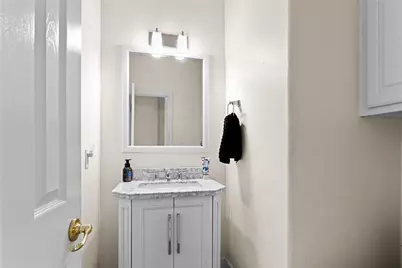 2 Surrey Run Place, The Woodlands, TX 77384 - Photo 17